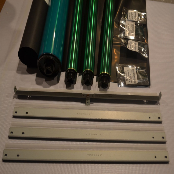 4 OPC Drum Konica Minolta Bizhub C452 C552 C652 4 Chip,4 Blade (IU612) - SOP-TECHNOLOGIES, INC.